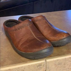Women’s size 6.5 Ariat leather shoes